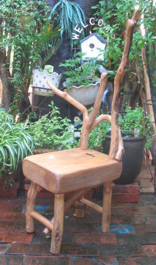 ディスプレー椅子　流木の造形を活かしたナチュラルでワイルドなオーガニック家具
